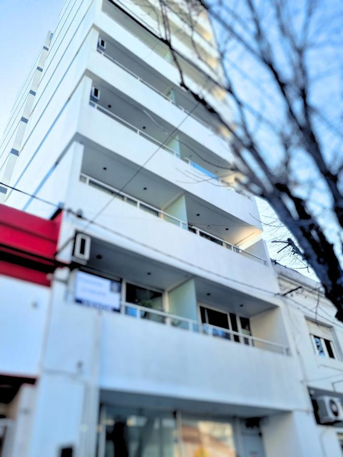 Excelente semipiso centro con servicios by Lofter La Plata Exterior foto