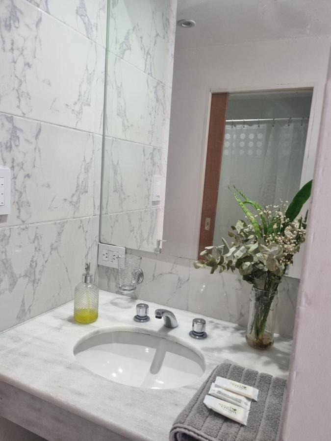 Excelente semipiso centro con servicios by Lofter La Plata Exterior foto